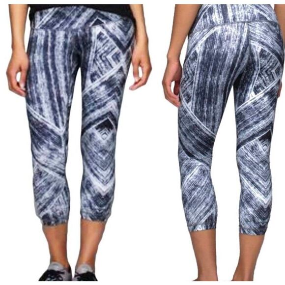 LULULEMON ATHLETICA Wunder Under Crop 21' In Heat Wave Size 4 - Picture 1 of 3